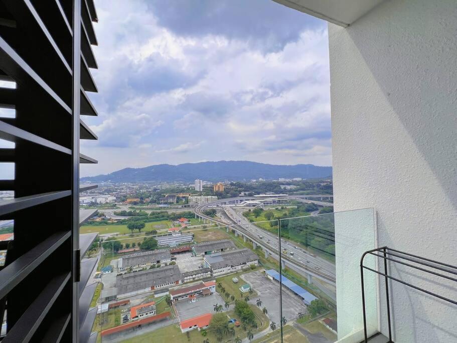 Heritage Studio With Balcony D'Sara, Direct Mrt Kampung Selamat, Near Thomson And Sungai Buloh Hospital Шах-Алам Экстерьер фото